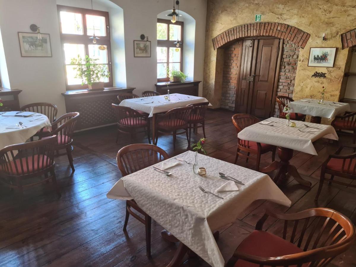 Hotel Zajazd Kultury, Dawniej Pocztowy Zielona Góra Exteriör bild