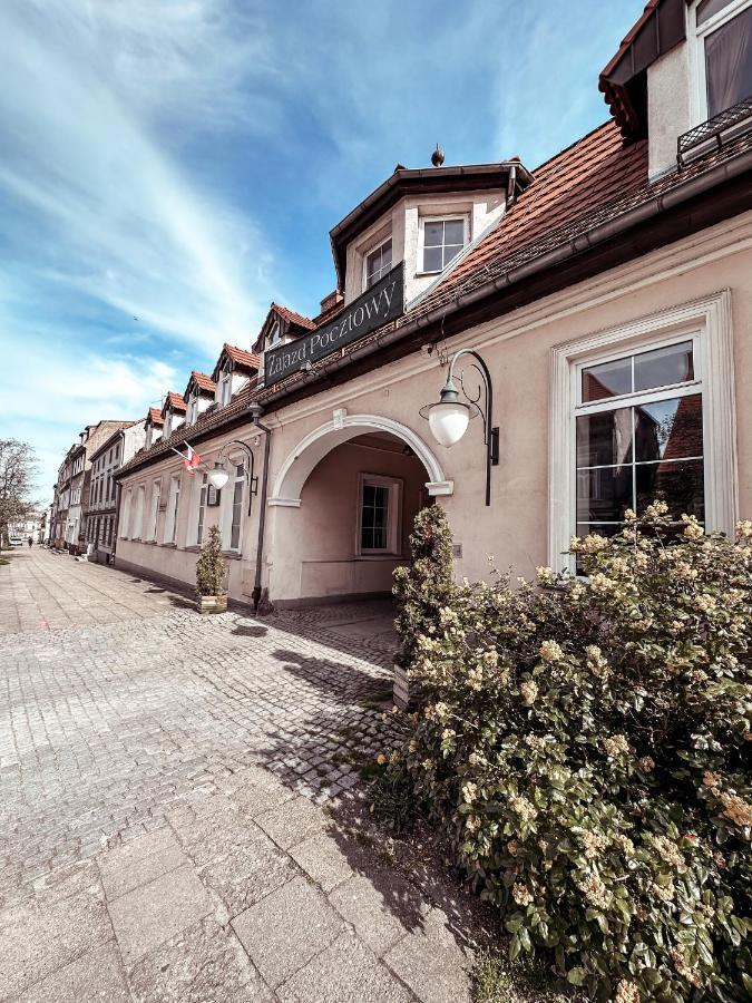 Hotel Zajazd Kultury, Dawniej Pocztowy Zielona Góra Exteriör bild